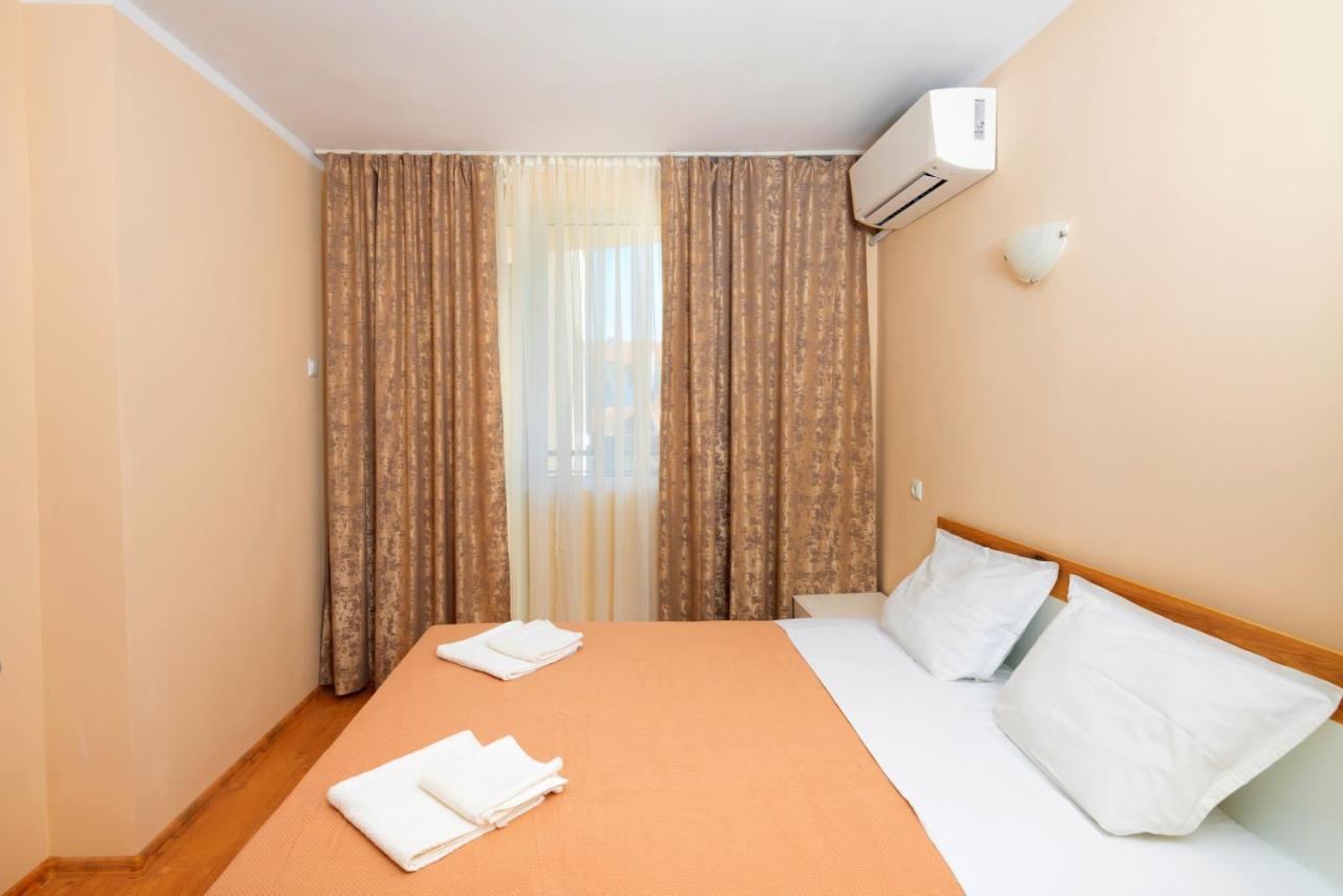 House With Garden Hotel Pomorie Kültér fotó