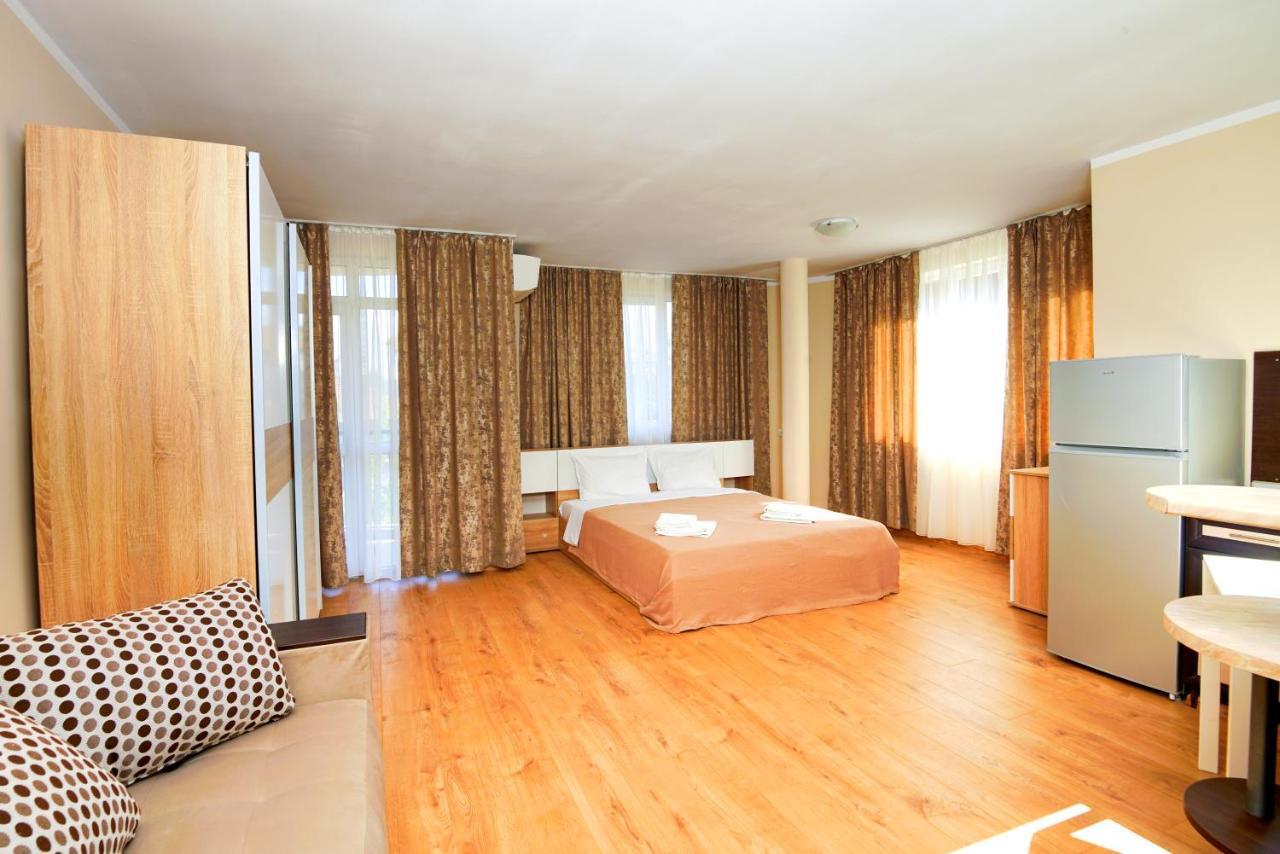 House With Garden Hotel Pomorie Kültér fotó