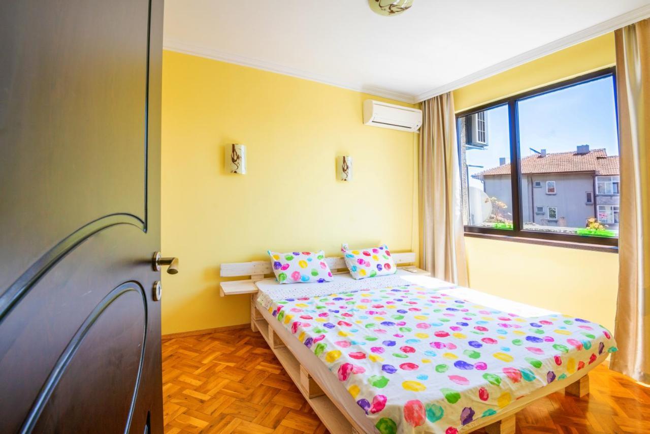 House With Garden Hotel Pomorie Kültér fotó