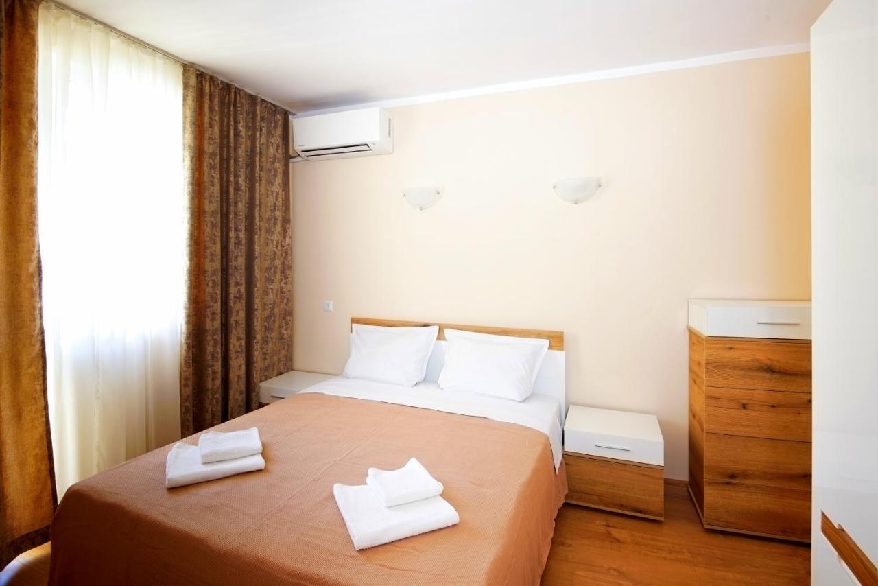 House With Garden Hotel Pomorie Kültér fotó